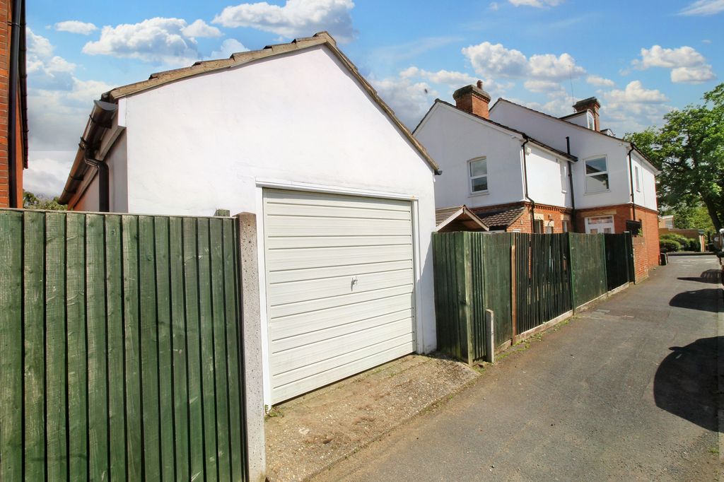 Property photo 3 of 14