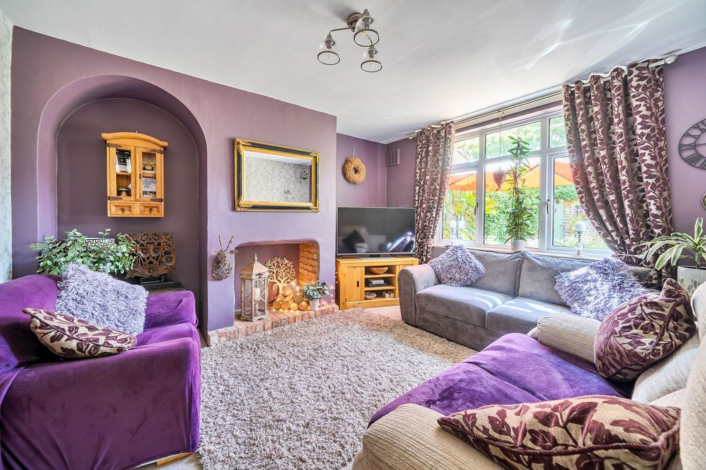 Property photo 3 of 21