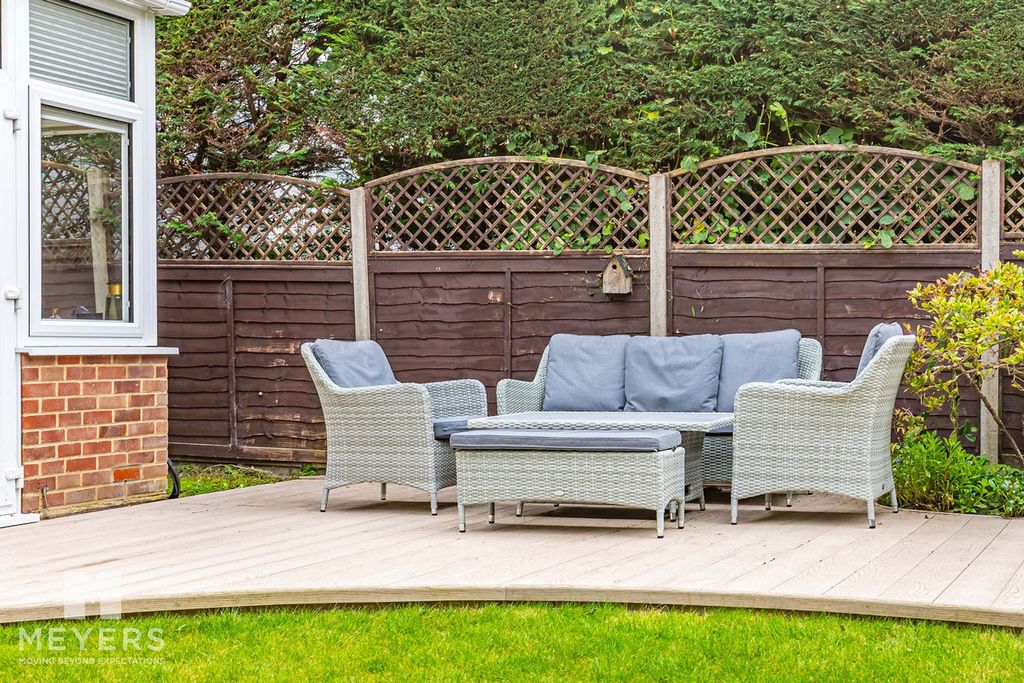 Property photo 3 of 44