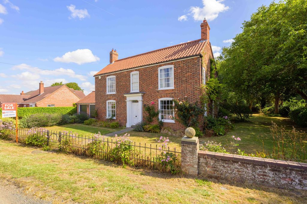 Property photo 1 of 49