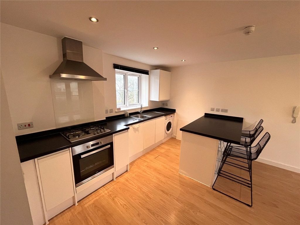 Property photo 2 of 8 Open Plan Living