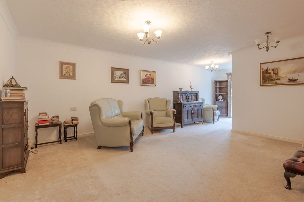 Property photo 2 of 12 Picture No. 01