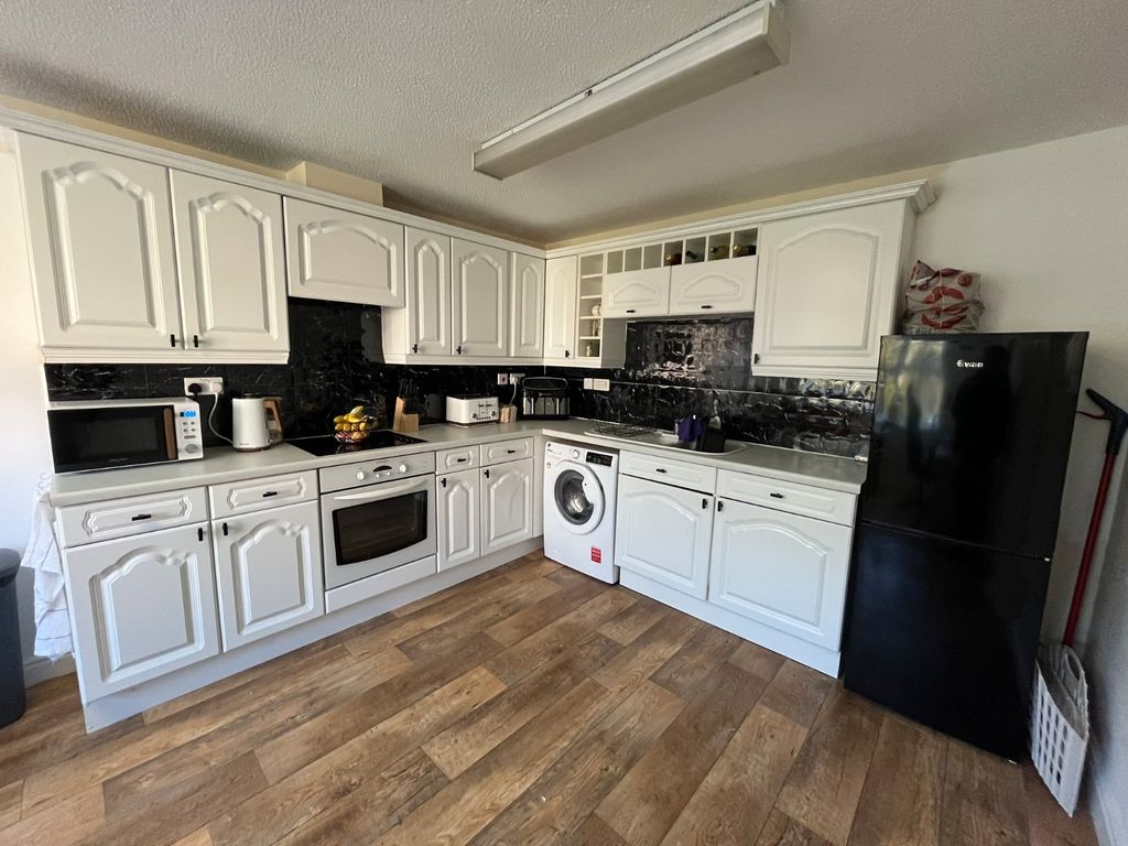 Property photo 2 of 7 Picture No. 07