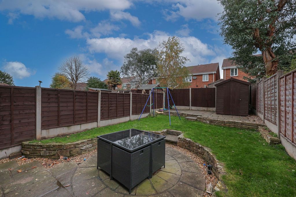 Property photo 2 of 20