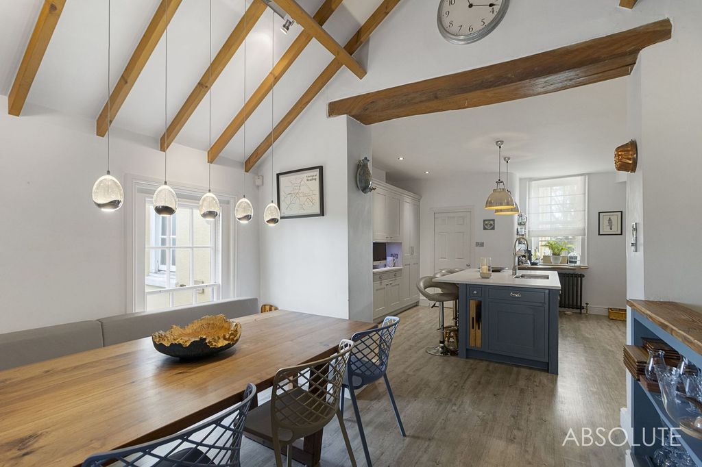 Property photo 2 of 29 Dining Area