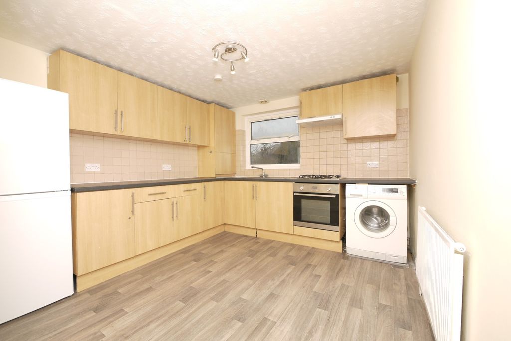 Property photo 2 of 12 1116842