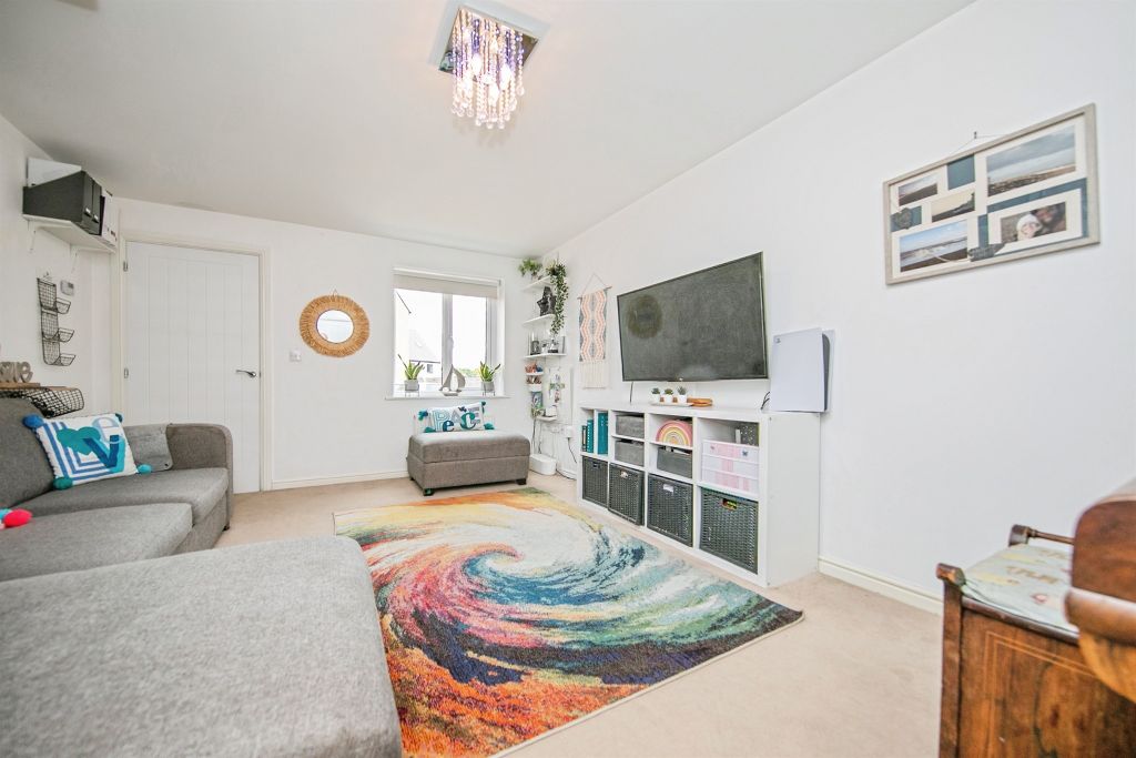 Property photo 3 of 18