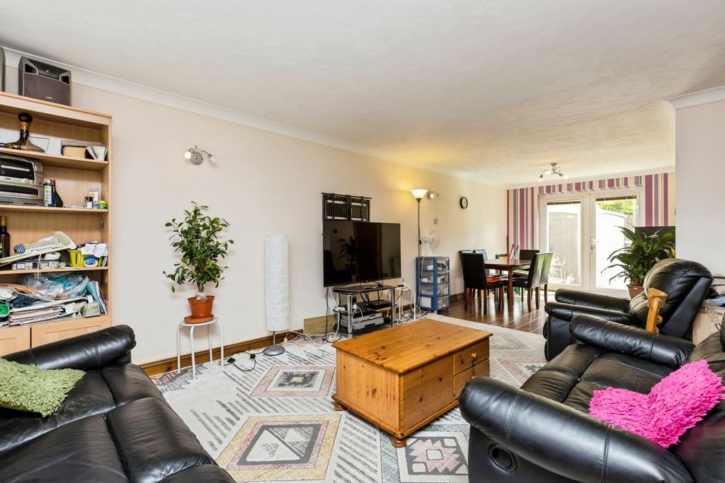 Property photo 2 of 17 Pbox-Img.Jpg