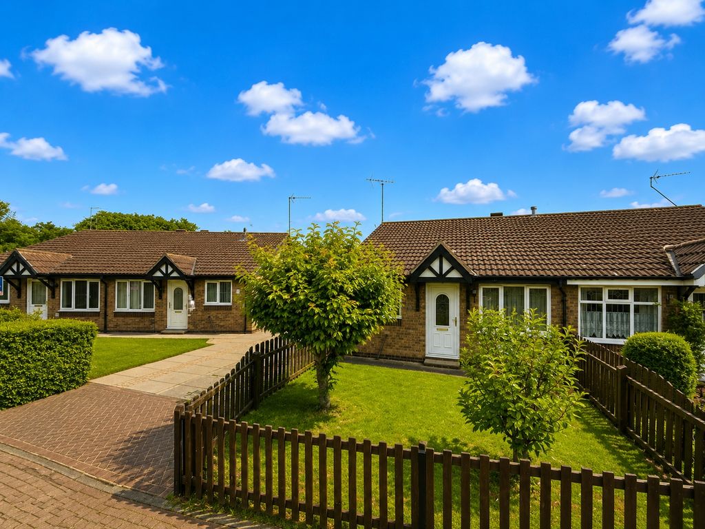 Property photo 1 of 11 Outside
