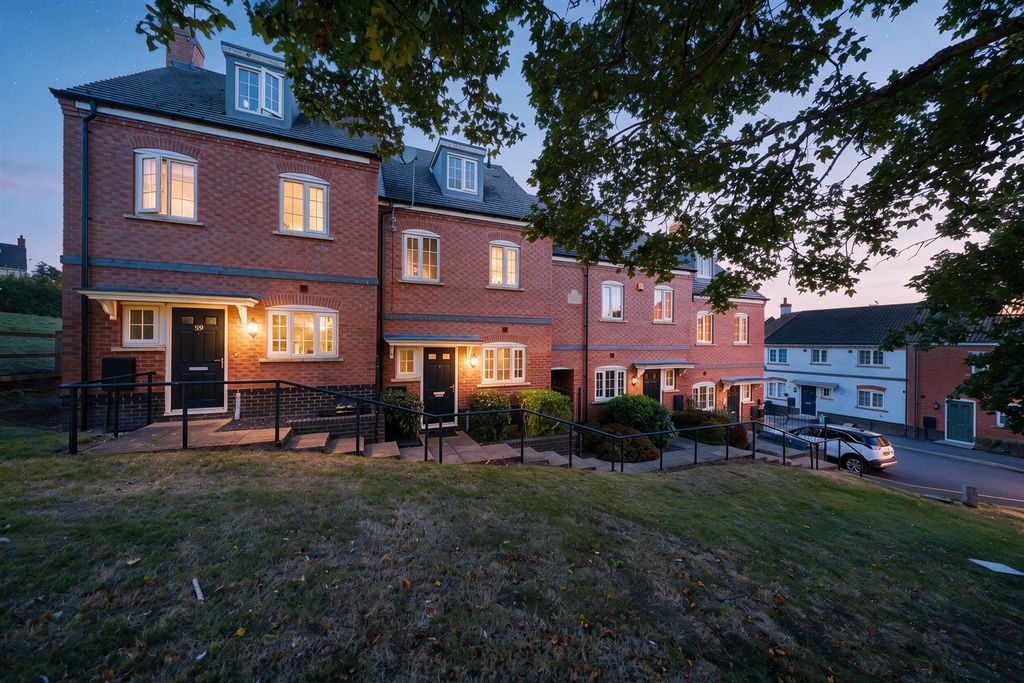 Property photo 1 of 21 Twilight 2 (1).Png