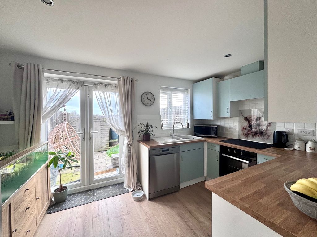 Property photo 2 of 17 Kitchen Diner