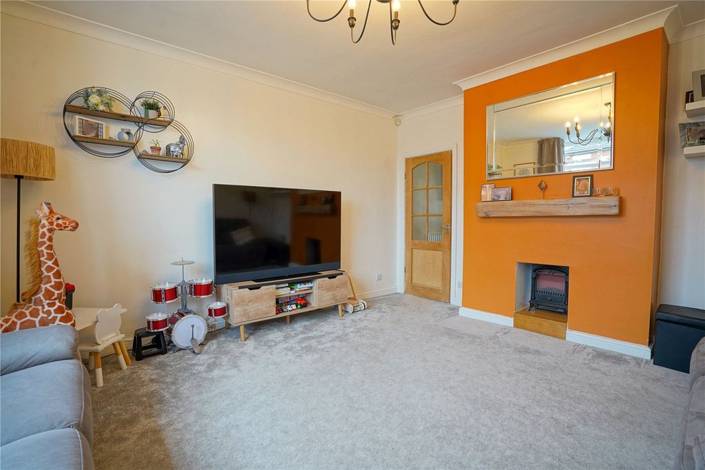 Property photo 3 of 13 Picture No. 06