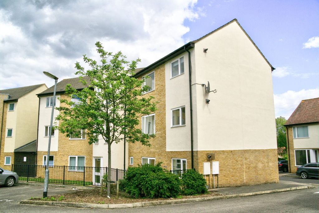 Property photo 1 of 9 Exterior