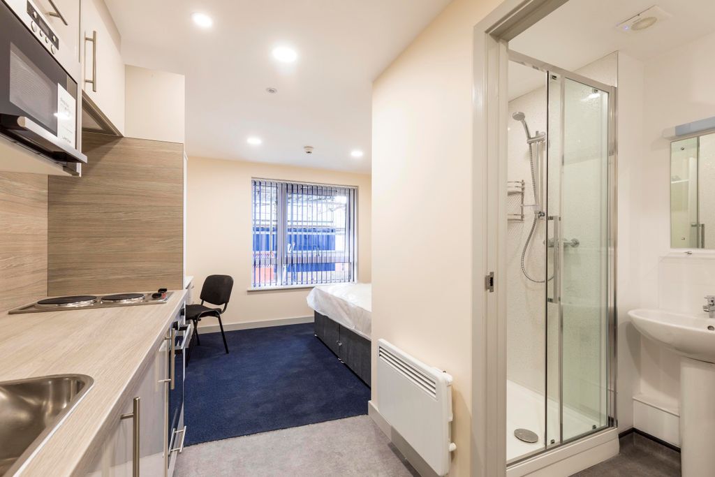 Property photo 2 of 5