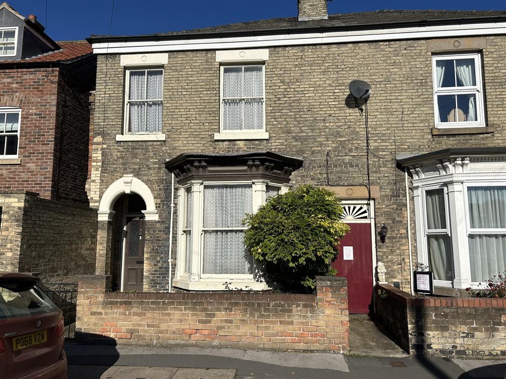 Property photo 1 of 20