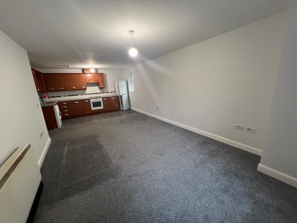 Property photo 3 of 11 Photo-2024-10-17-10-31-26 (5)