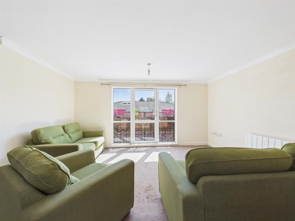 Property photo 2 of 10 Cam04237G0-Pr0302-Still010.Jpg