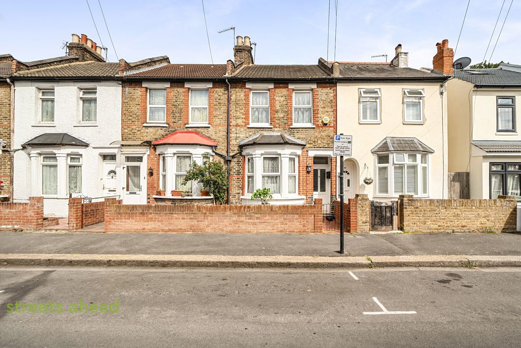 Property photo 1 of 18 1447A3A5-1473-4Ae...