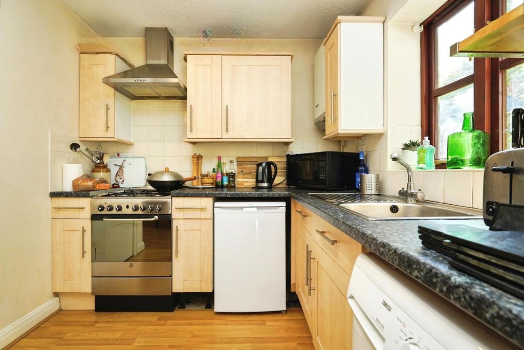 Property photo 3 of 19 Pbox-Img.Jpg