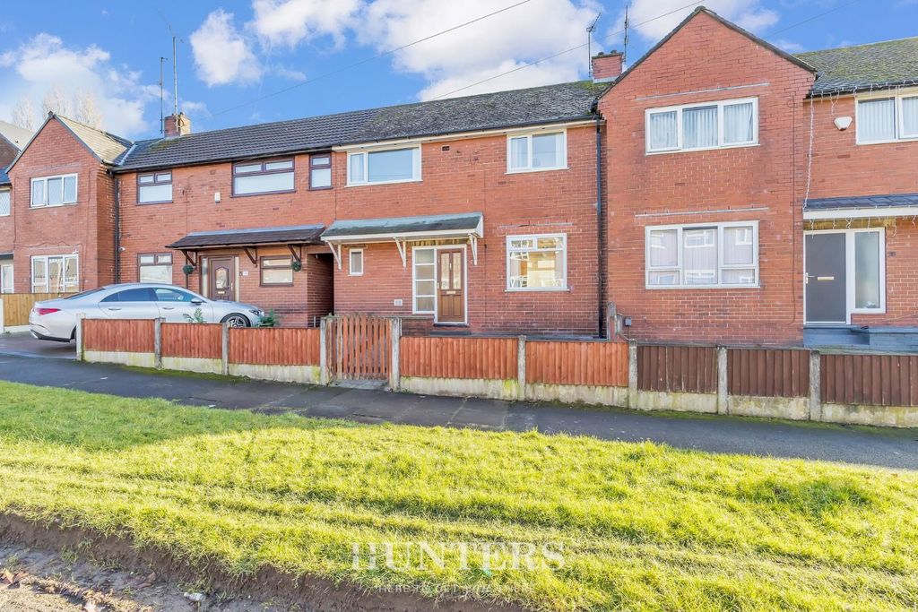 Property photo 2 of 20 Furness Road (19).Jpg