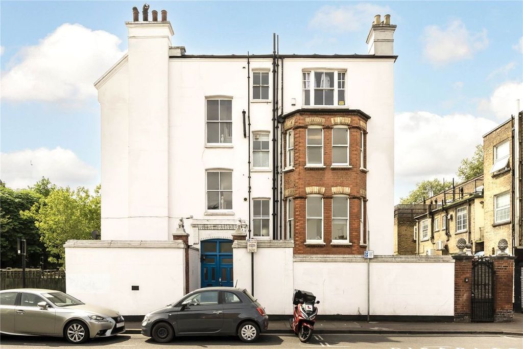Property photo 1 of 7