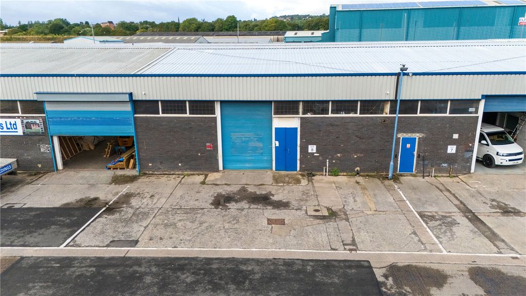 Property photo 1 of 6 Picture No. 09