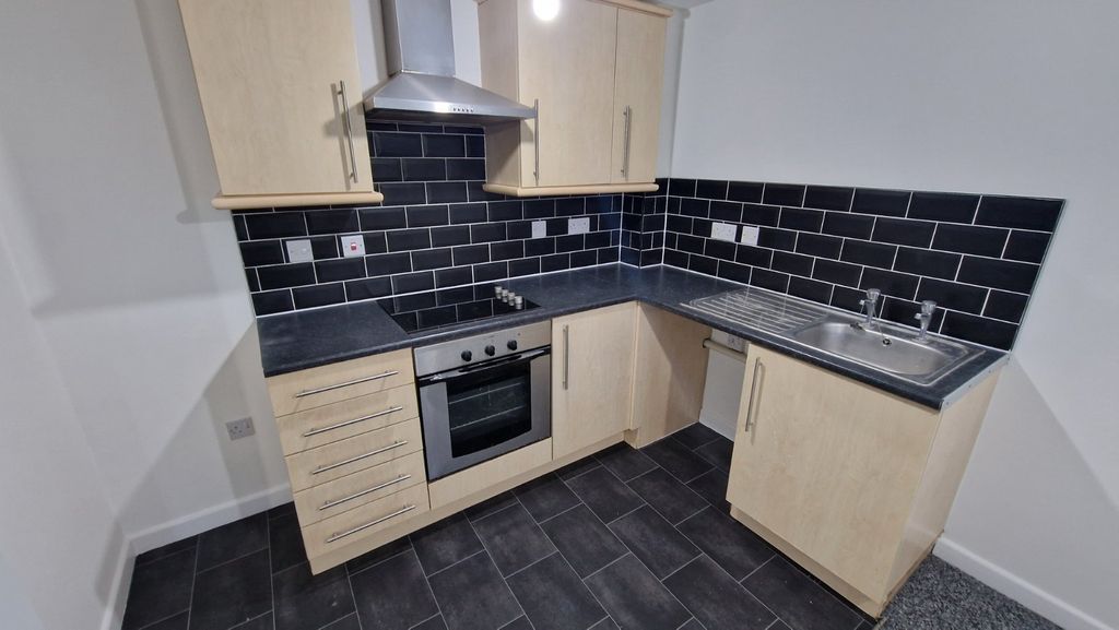 Property photo 3 of 10 Picture No. 11