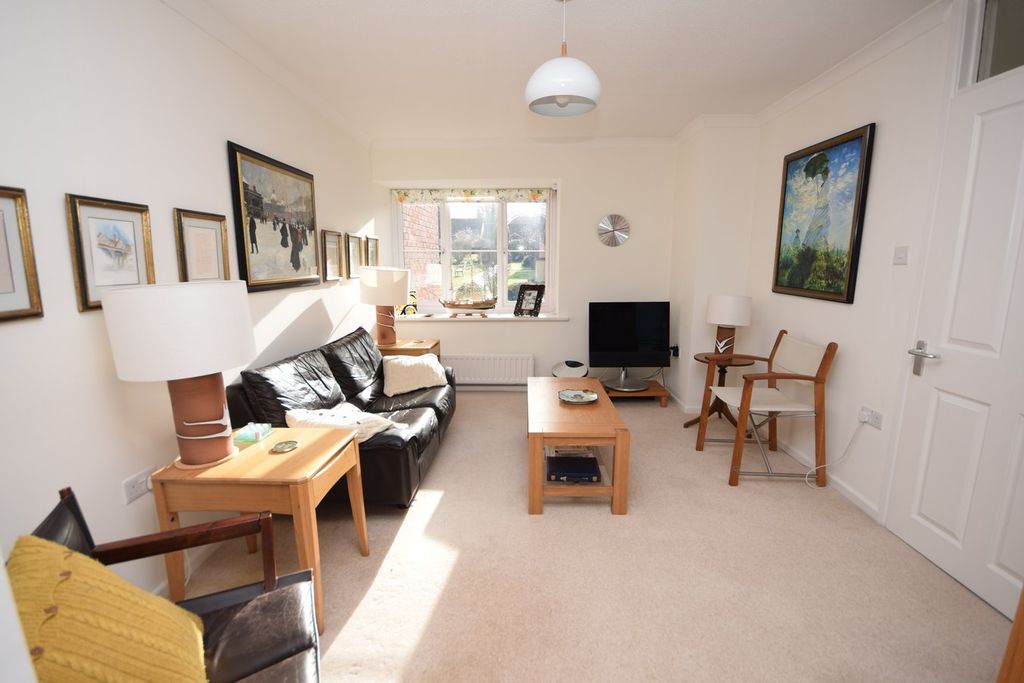 Property photo 3 of 14