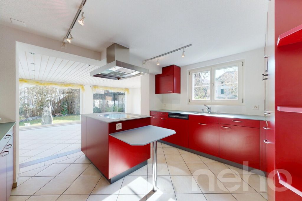 Property photo 2 of 12