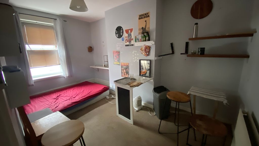 Property photo 2 of 4