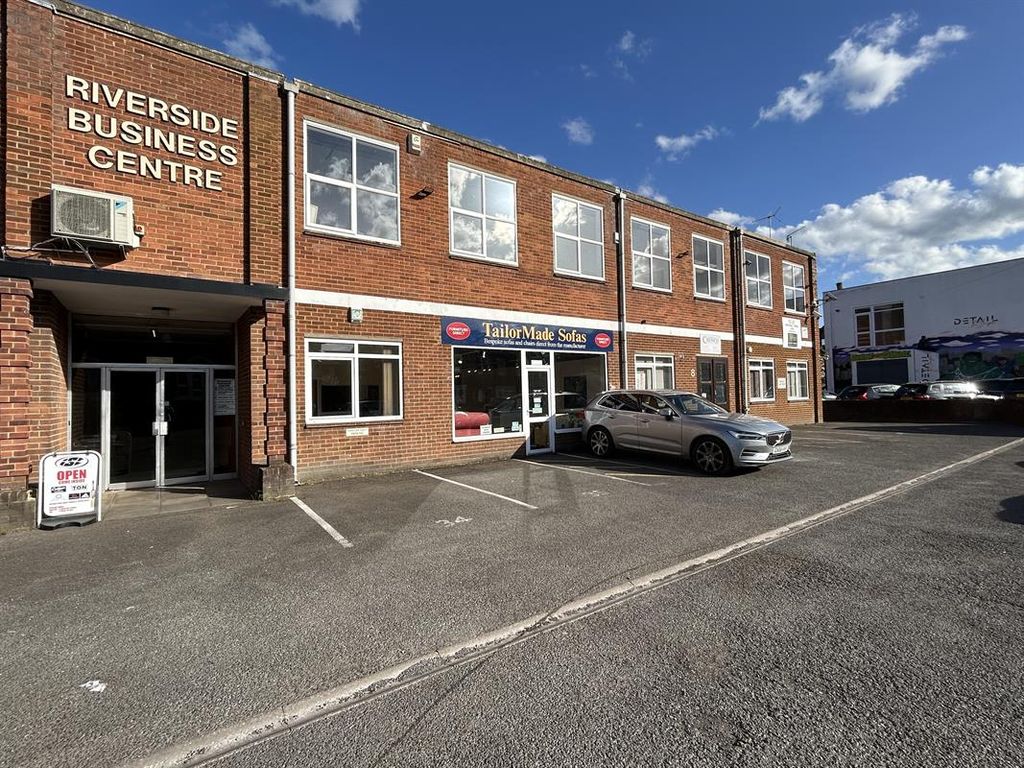 Property photo 1 of 6 Photo 3