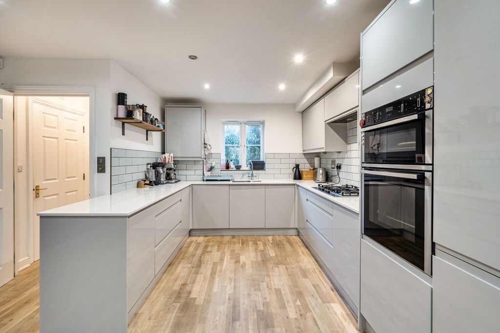 Property photo 3 of 23 1435132 (15).Jpg