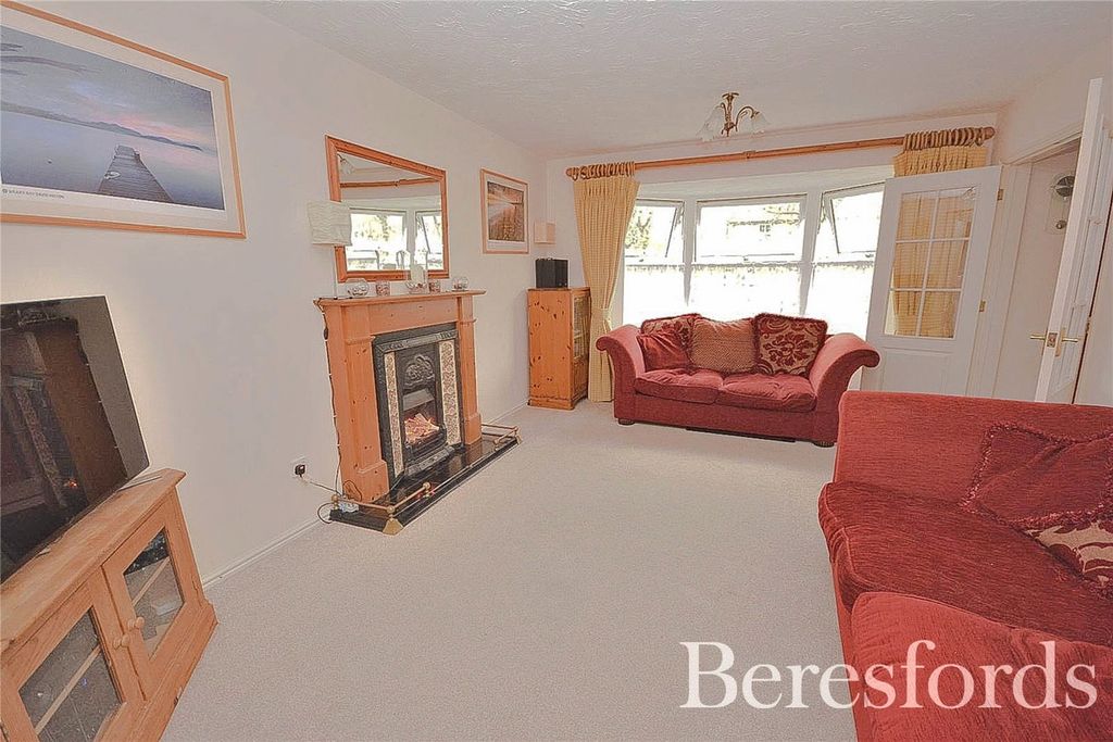 Property photo 3 of 17 3