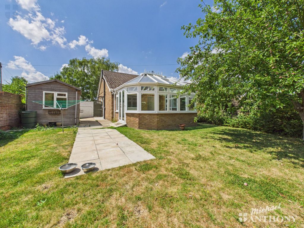 Property photo 3 of 9 Cam03852G0-Pr0731-Still007