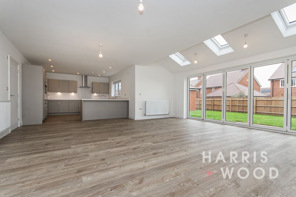 Property photo 2 of 50 4616423