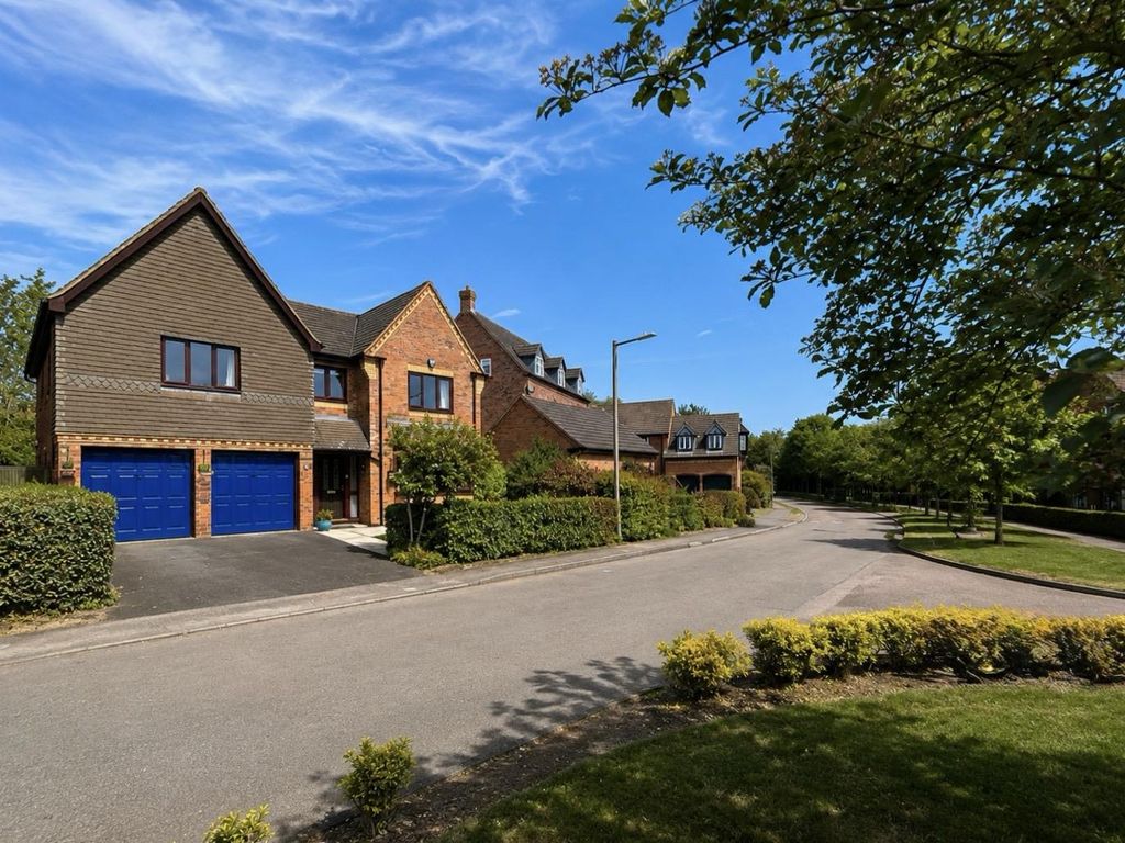 Property photo 2 of 37 F1C3616D-3B3F-40D7-Befb-E7088Ceb344B.Png