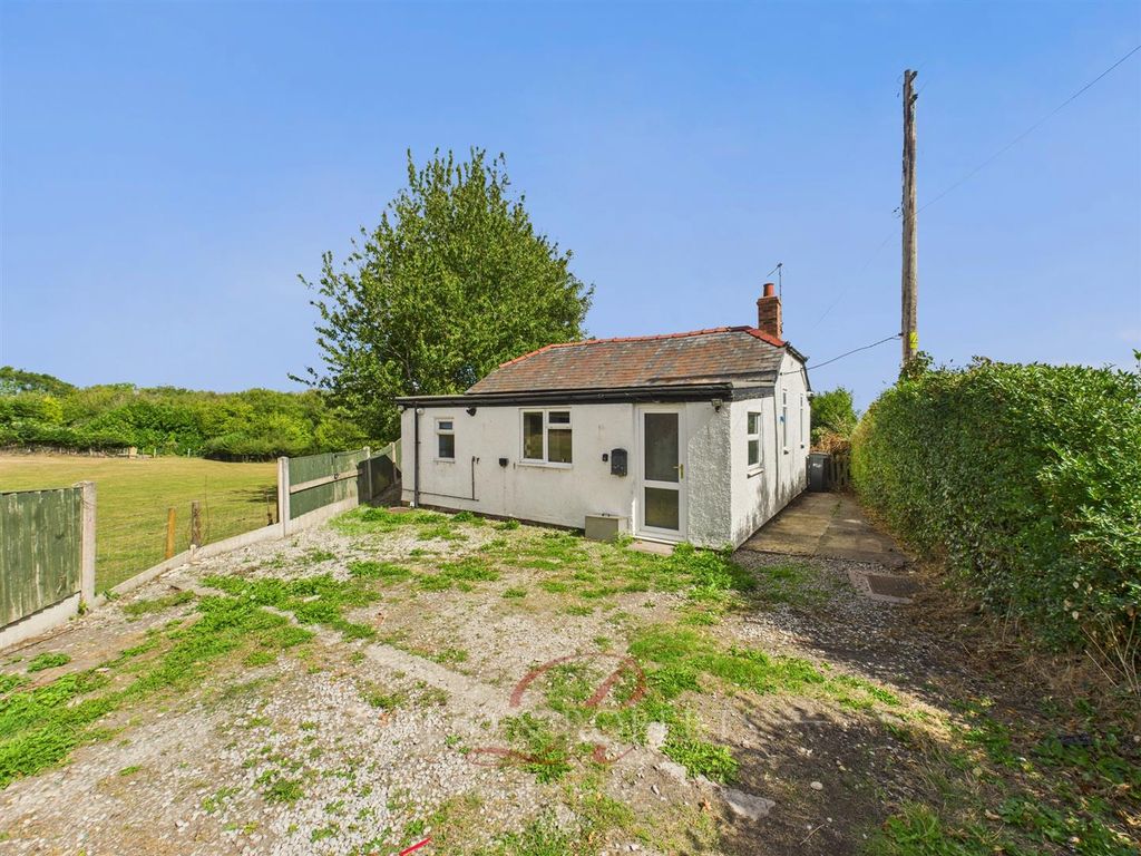 Property photo 1 of 18 Cam05148G0-Pr0065-Still035.Jpg
