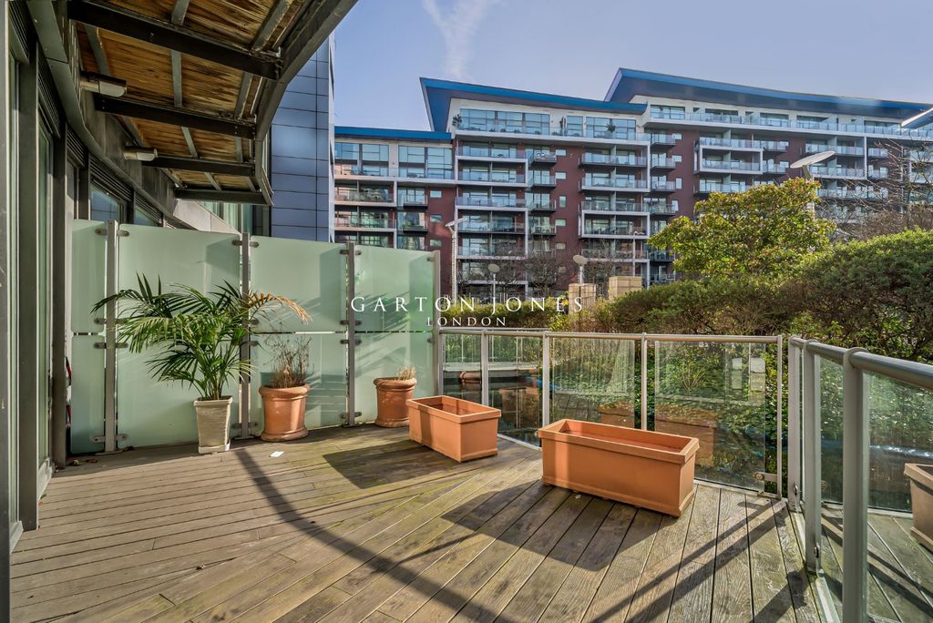 Property photo 1 of 27 Picture No. 03