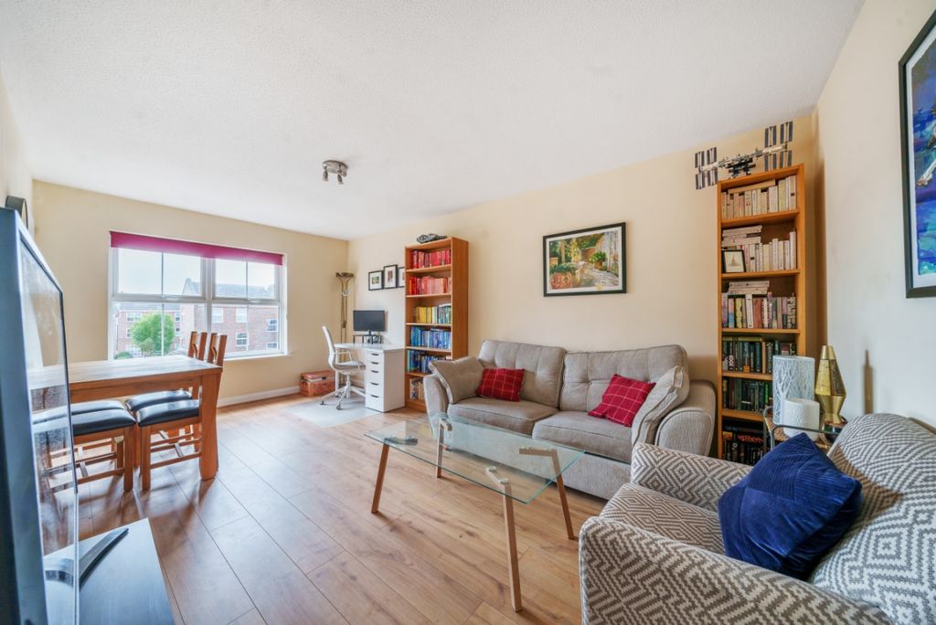 Property photo 1 of 9 1013055 (2)