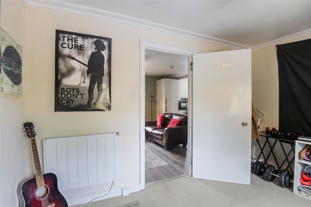 Additional image 11 of 3 bed flat for saleLow Barholm, Kilbarchan PA10
