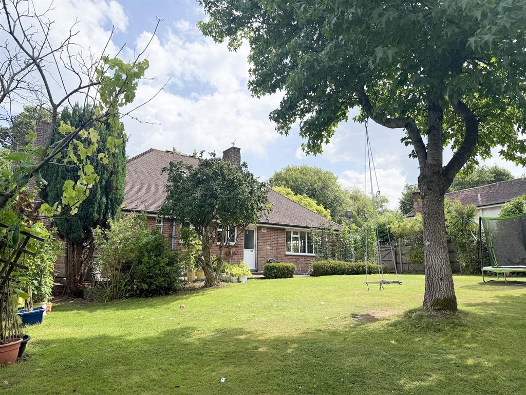 Property photo 1 of 20