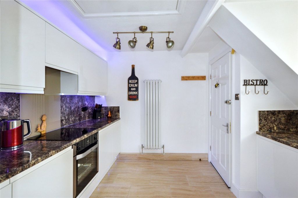 Property photo 3 of 12 Picture No. 08