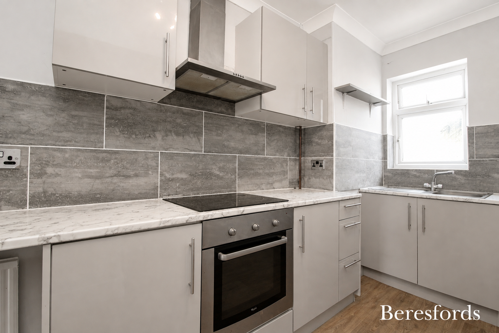 Property photo 1 of 9 Kitchen