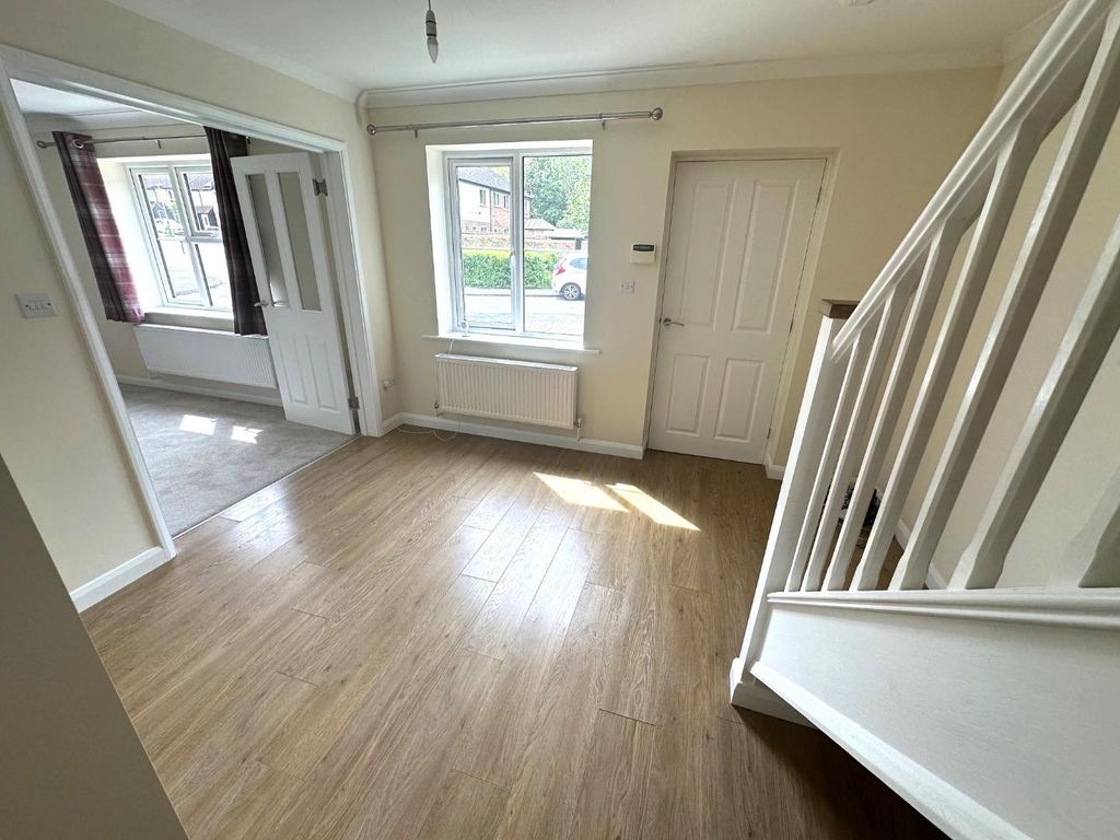 Property photo 3 of 13 Hallway.Jpg