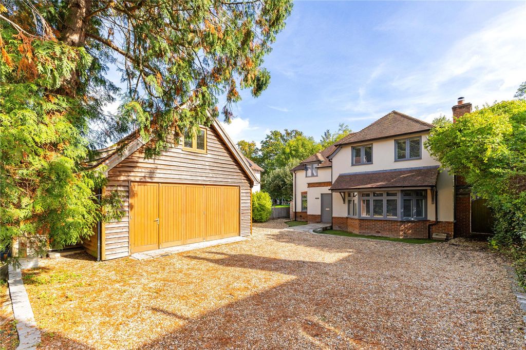 Property photo 1 of 15 Front Aspect