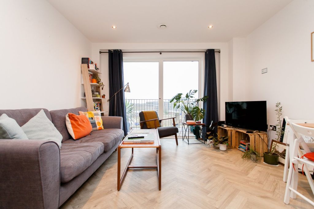 Property photo 2 of 14 Reception Room