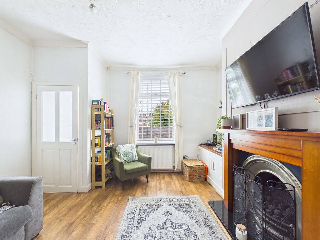 Property photo 3 of 25