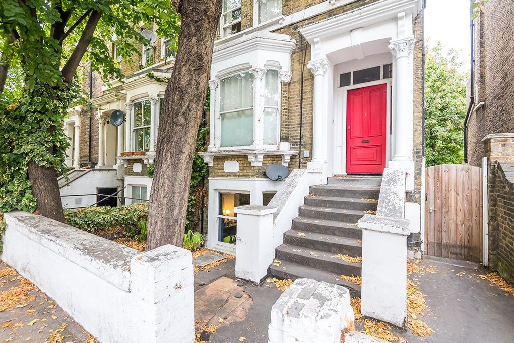 Property photo 2 of 12 Lilford Road-24.Jpg