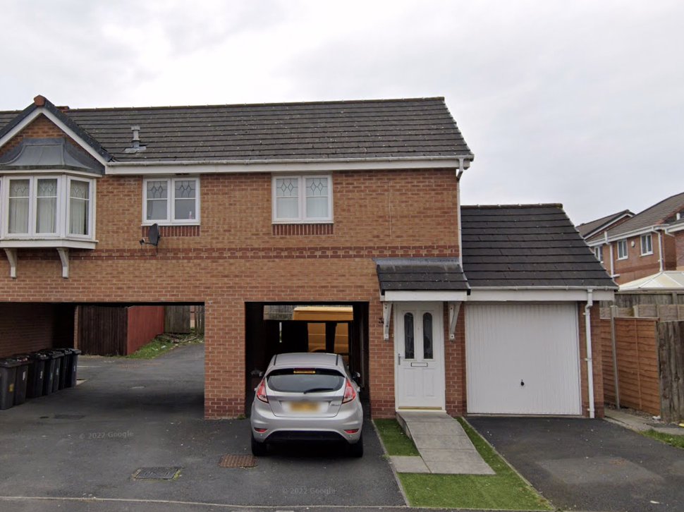 Property photo 1 of 1 Front External
