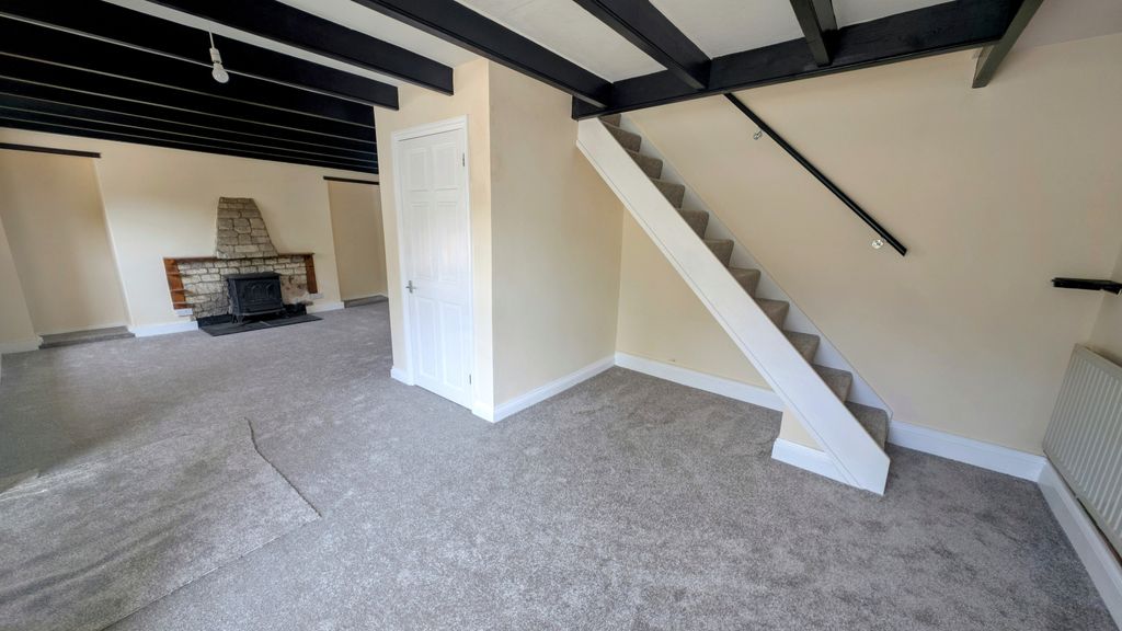 Property photo 2 of 17 Gallery